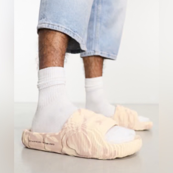 Adidas Adilette 22 in Sand Strata/Wonder laupe An Adult Slippers Sz 11 main image 9